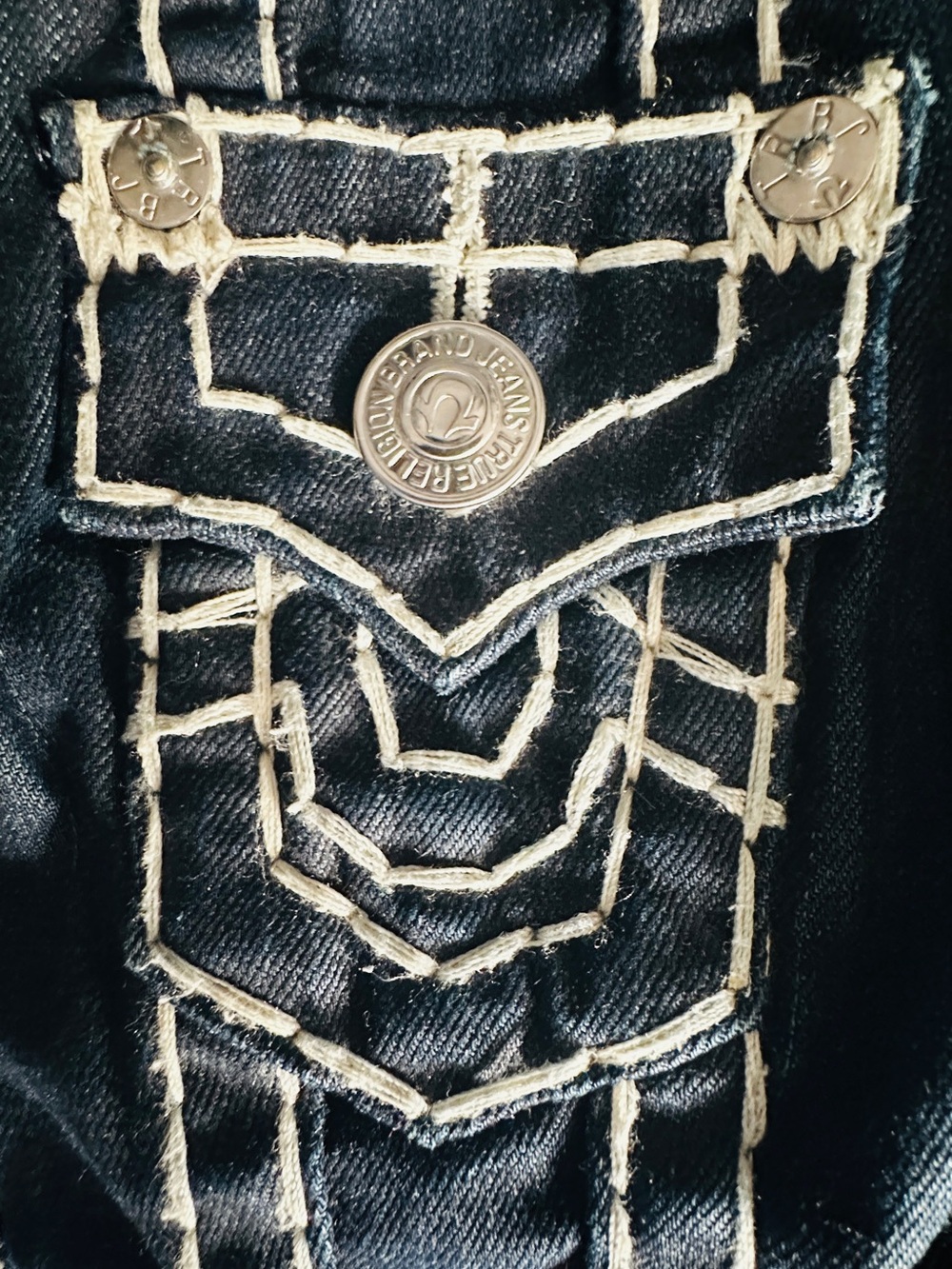 DESIGNER ‘TRUE RELIGION’ Jean Contrast-Stitch Button Front Jacket - Women's - Picture 4 of 16